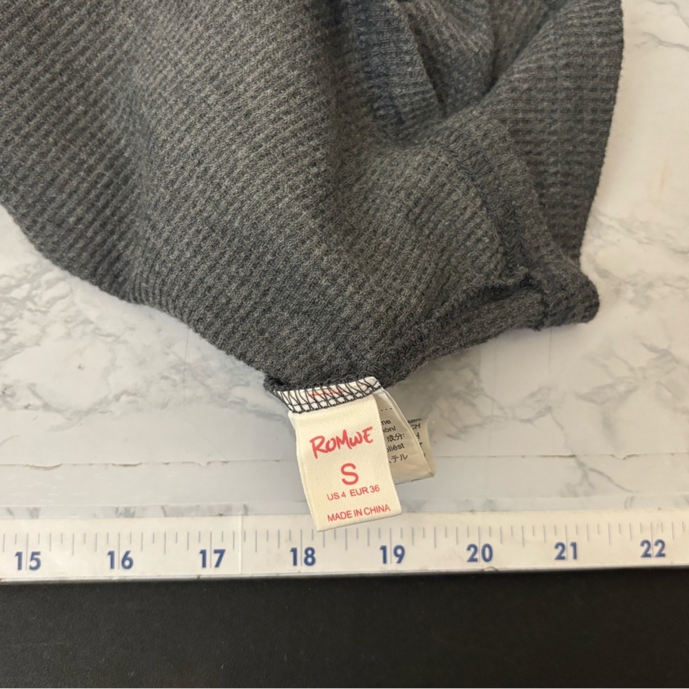 ROMWE Size Small Y2K Cami Cropped Top Spaghetti Straps Women’s Gray Pullover - Picture 4 of 4